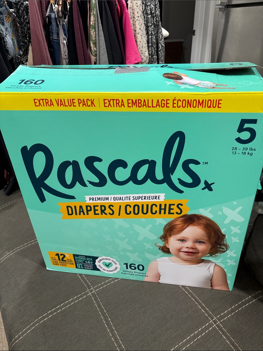 Box of mixed 12-18 months boy clothes